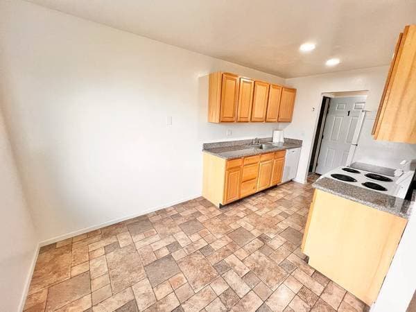 1BR/1BA Apartment on 139th St · Jamaica photo 3