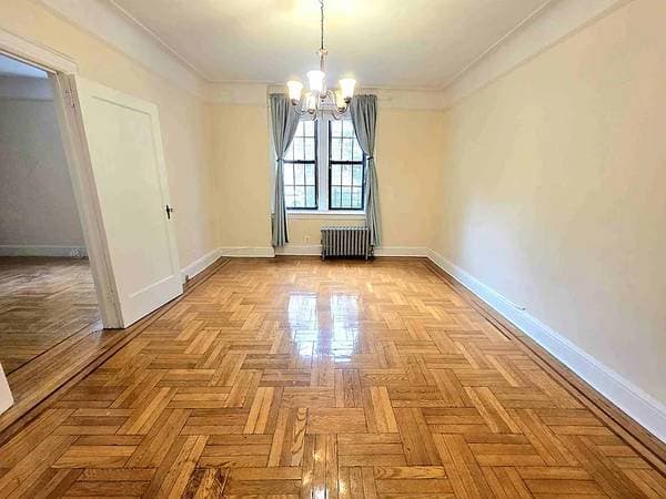 1BR/1BA Apartment on W Barry Ave · Chicago photo 4