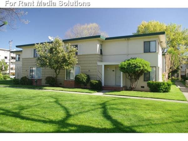 2BR/1BA Townhouse · San Leandro photo 1