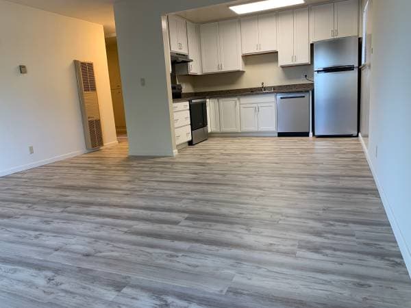 1BR/1BA Apartment · Belmont photo 2