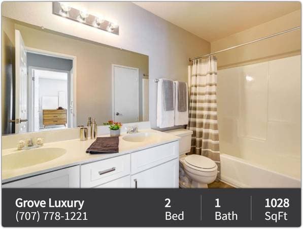 2BR/1BA Townhouse on Lakeville Cir · Petaluma photo 2