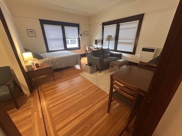 0BR/1BA Apartment · Oakland photo 4