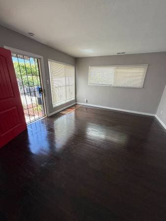 2BR/1BA Duplex · Emeryville photo 2