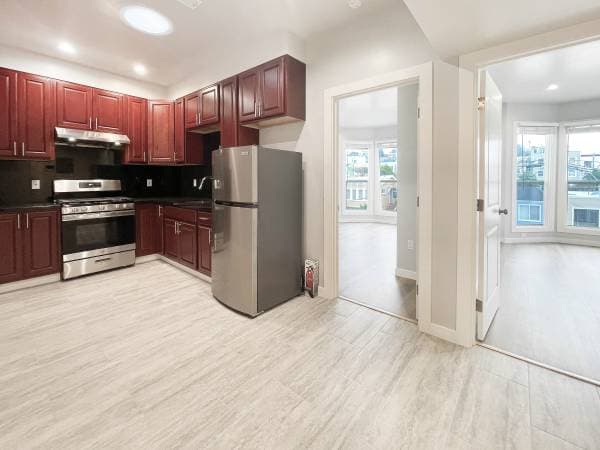 2BR/1BA Apartment on 27th Ave · San Francisco photo 4