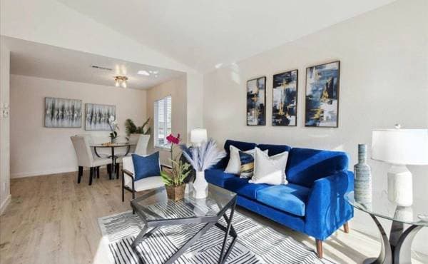 2BR/1BA Apartment on San Jose Dr · Antioch photo 3