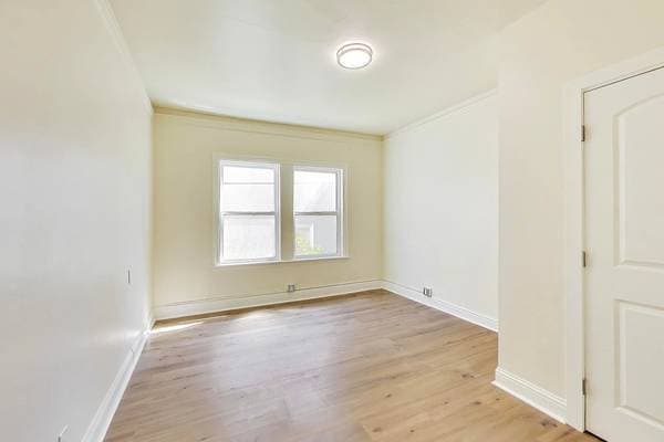 1534 Arch St photo 4