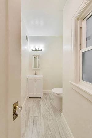 1534 Arch St photo 5
