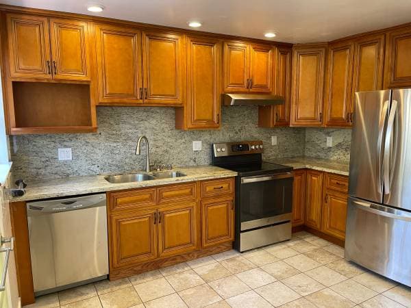 2BR/1BA Apartment on Colony St. Apt. B · Mountain View photo 4