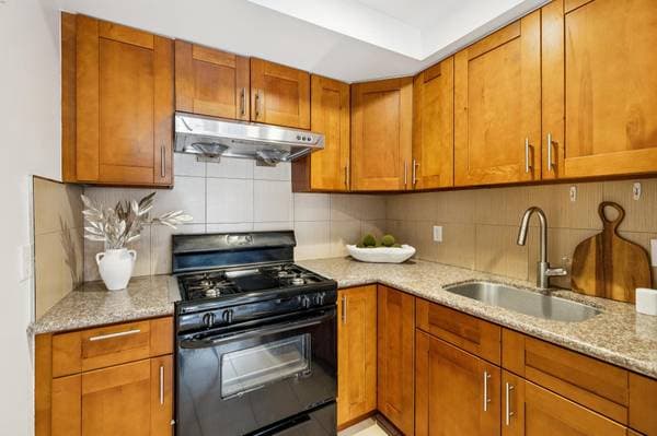 2BR/2BA In Law Adu on Hampshire Court · Daly City photo 3