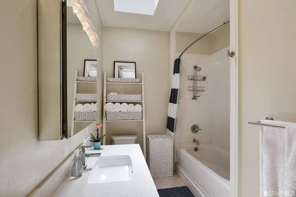 1BR/1BA Single Family House on De Haro Street · San Francisco photo 3