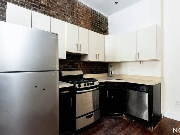 1BR/1BA In Law Adu · Brooklyn photo 5