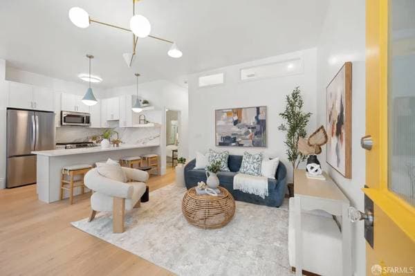 2BR/2BA Condo on Birch Street · San Francisco photo 1