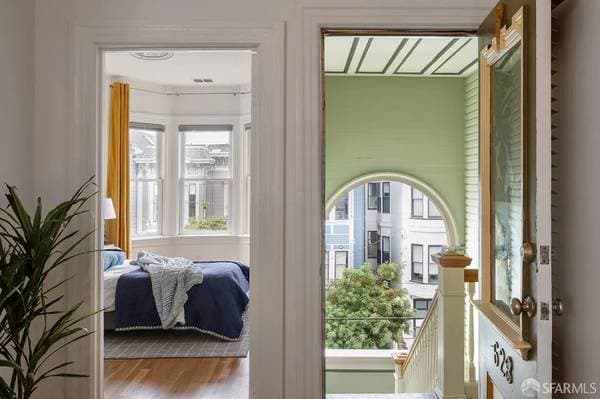 1BR/1BA Flat on Broderick Street · San Francisco photo 1