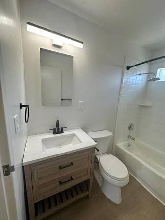2BR/1BA Apartment · San Rafael photo 3