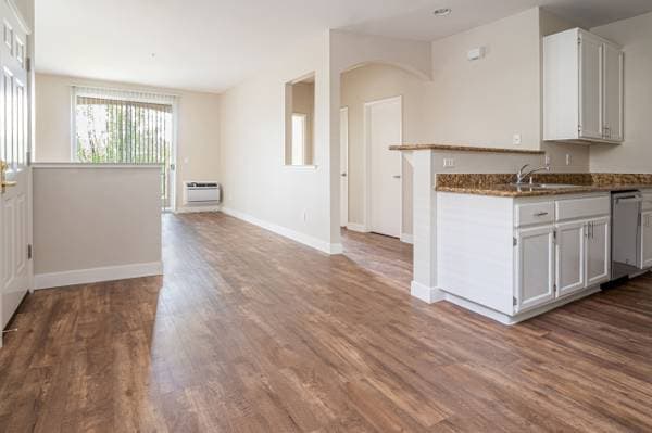 2BR/2BA Apartment · Cupertino photo 2