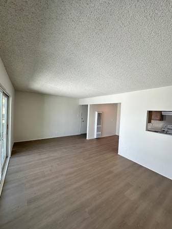 2BR/1BA Apartment · San Rafael photo 1