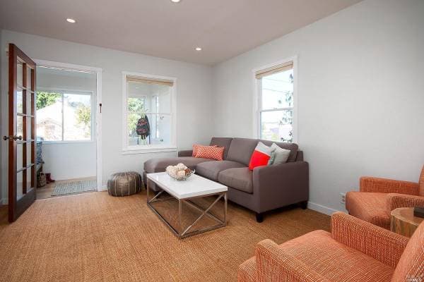 4BR/2BA Single Family House · Petaluma photo 3
