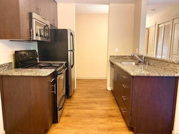 1BR/1BA Apartment on Creekside Drive · Walnut Creek photo 3