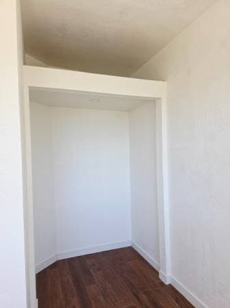 2BR/1BA Apartment · Vallejo photo 2