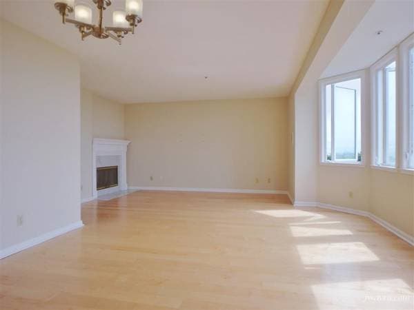 3BR/2BA Condo · San Francisco photo 3