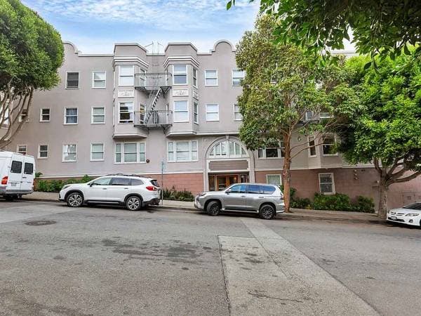 1BR/1BA Single Family House · San Francisco photo 1