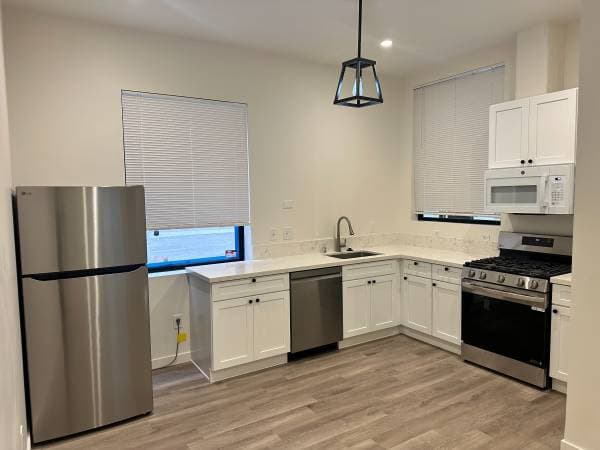 2BR/2BA Apartment · Berkeley photo 1