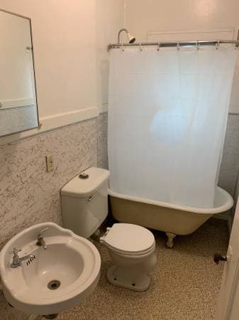 0BR/1BA Apartment · Berkeley photo 4