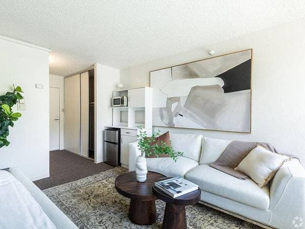 0BR/1BA Apartment on Carlmont Drive · Belmont photo 2