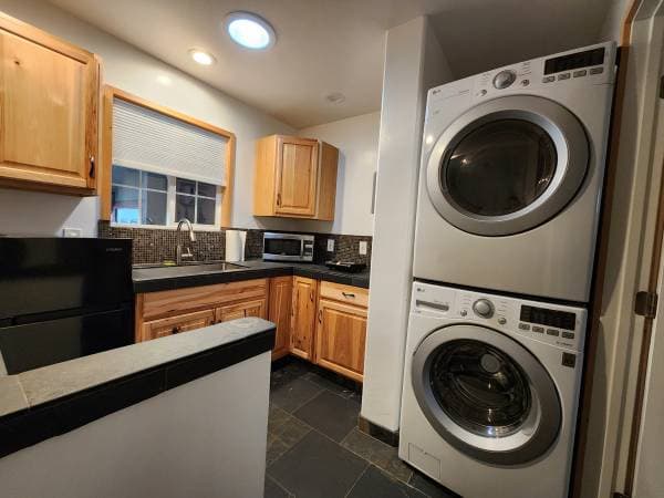 0BR/1BA In Law Adu · Brookdale photo 2
