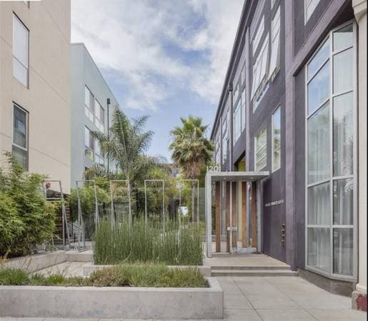 1BR/1BA Apartment on Pine St · Oakland photo 2
