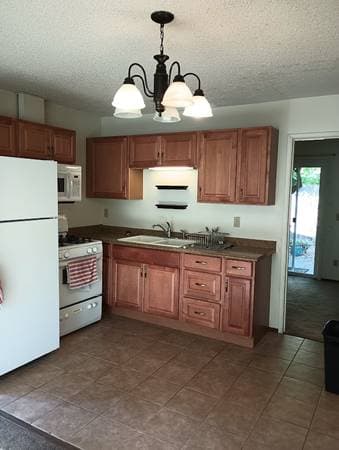 1BR/1BA Duplex · Santa Rosa photo 2