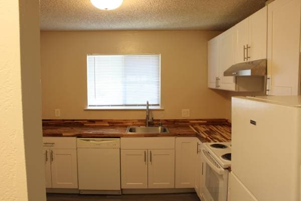 2BR/1BA Apartment · Santa Rosa photo 2