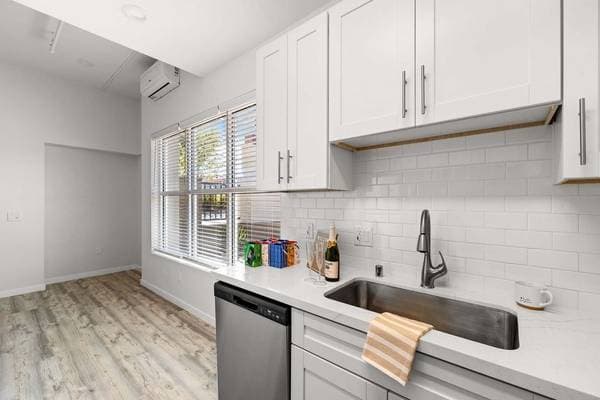 1BR/1BA Apartment on Schmidt Lane · El Cerrito photo 2