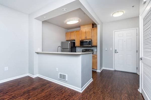 1BR/1BA Apartment on Schmidt Lane · El Cerrito photo 4
