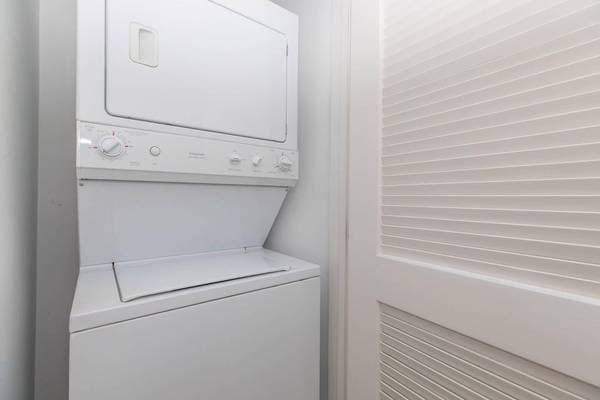 1BR/1BA Apartment on Schmidt Lane · El Cerrito photo 5