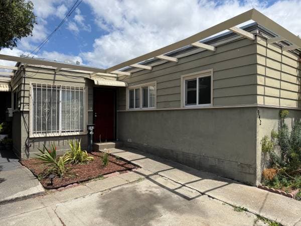 2BR/1BA Duplex · Emeryville photo 1