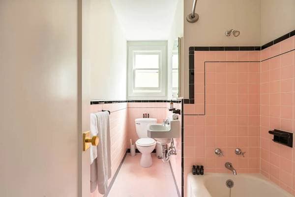 1BR/1BA Single Family House · San Francisco photo 3