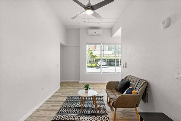 1BR/1BA Apartment on Schmidt Lane · El Cerrito photo 3