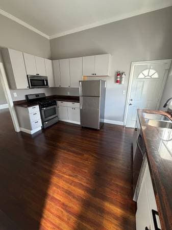 3BR/1BA Duplex · Oakland photo 4