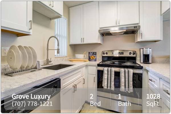 2BR/1BA Townhouse on Lakeville Cir · Petaluma photo 1