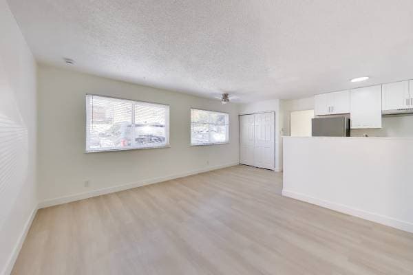 1BR/1BA Apartment on E 18th Street - 5 · Oakland photo 2