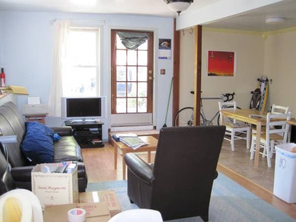 2BR/1BA Duplex on Lorina Street · Berkeley photo 5