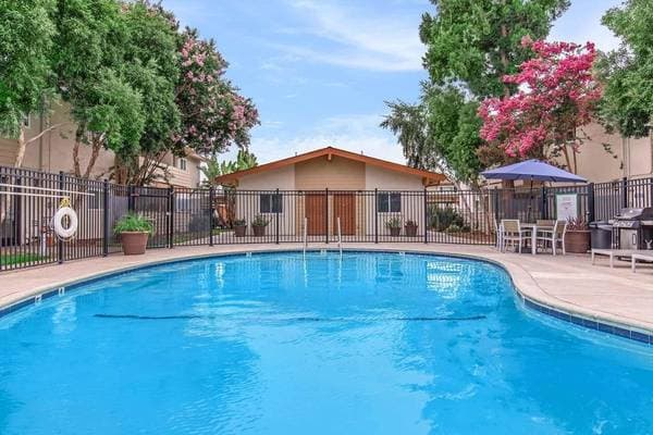 1BR/1BA Apartment on Central Avenue · Fremont photo 2