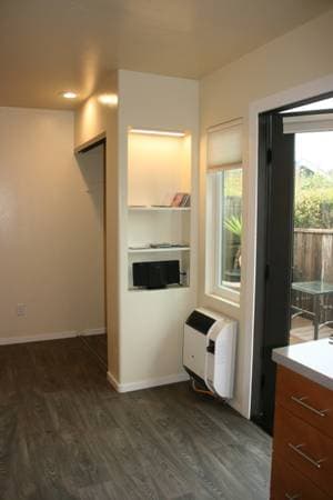0BR/1BA Apartment · Capitola photo 3