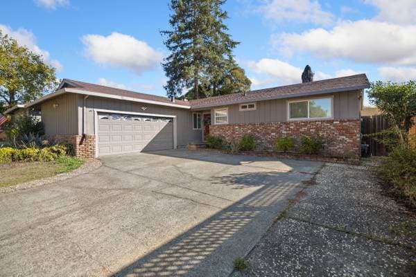 3BR/2BA Single Family House · Santa Rosa photo 2