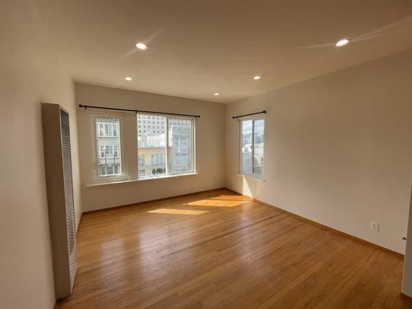 1BR/1BA Apartment on California St · San Francisco photo 4