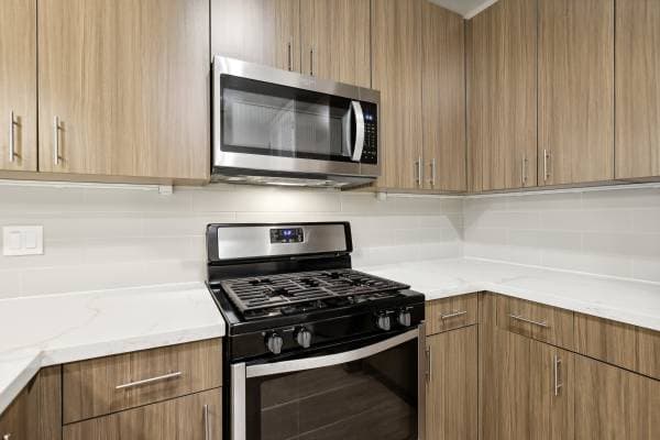 1BR/1BA Apartment on Baywood Dr. · Petaluma photo 4