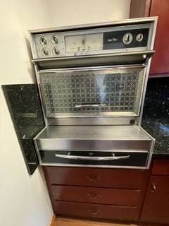 0BR/1BA Apartment · Burlingame photo 2