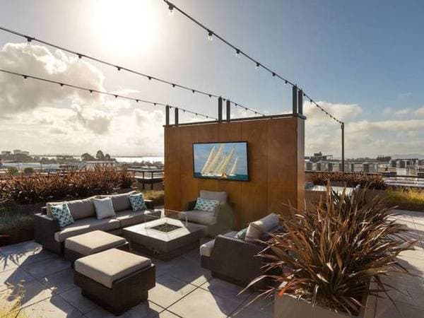 2BR/2BA Apartment on Fifth St. · Berkeley photo 5