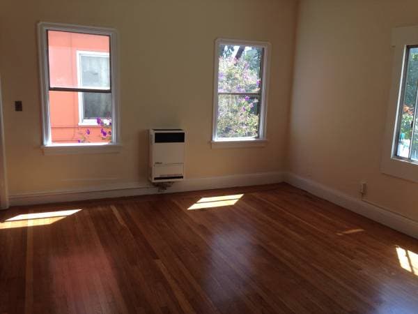 2BR/1BA Apartment · Berkeley photo 2